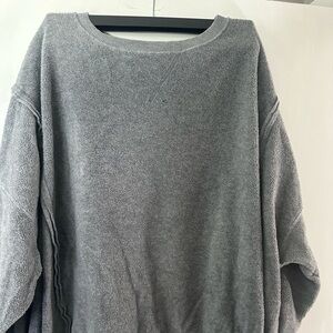 American Eagle Crewneck sweatshirt in Grey. XL and super comfortable.